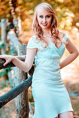 Ukraine bride  Yana 26 y.o. from Poltava, ID 82460