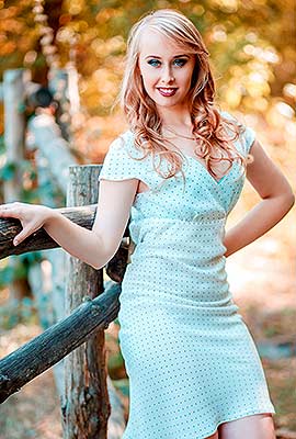 Ukraine bride  Yana 27 y.o. from Poltava, ID 82460